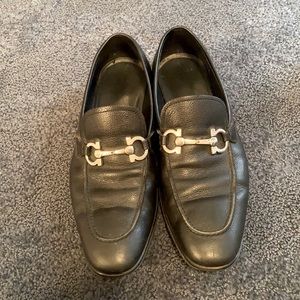 Salvatore Ferragamo black size 9 shoes
